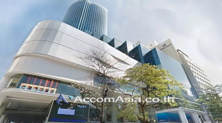 9  Office Space For Rent in Silom ,Bangkok BTS Sala Daeng - MRT Silom at United Center AA10403